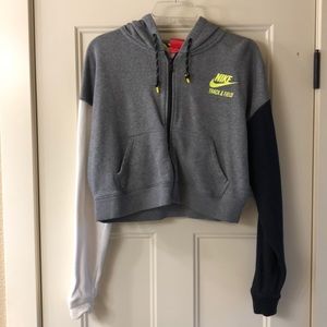 Nike Women’s track & Field hoodie size medium